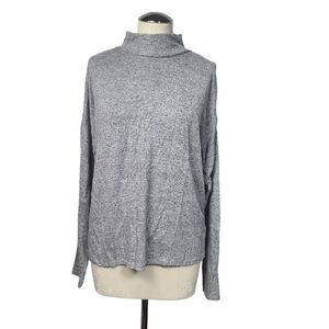 Hummingbird Gray Cold Shoulder Long Sleeve Shirt L